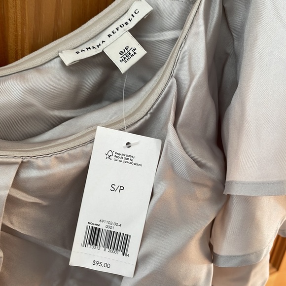 Banana Republic Silver 100% Silk One Shoulder Ruffle Top, size S - Picture 3 of 5